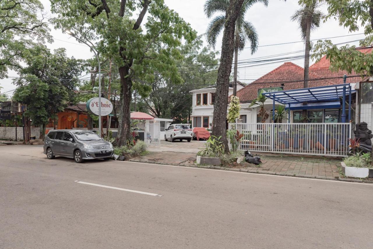 Hotel O Bandung Near Stadion Siliwangi Formerly The Ethnic Hotel Bandung Exterior photo