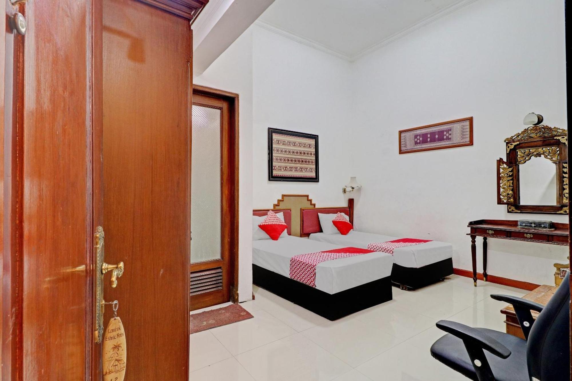 Hotel O Bandung Near Stadion Siliwangi Formerly The Ethnic Hotel Bandung Exterior photo