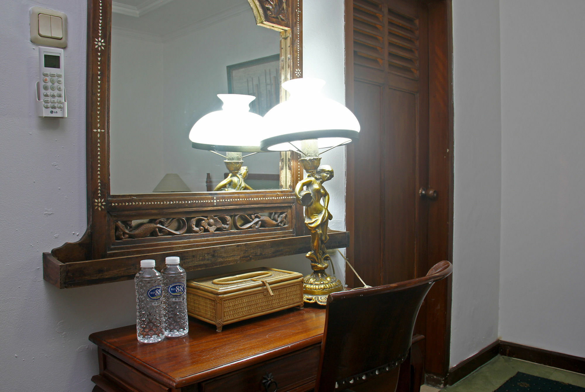 Hotel O Bandung Near Stadion Siliwangi Formerly The Ethnic Hotel Bandung Exterior photo